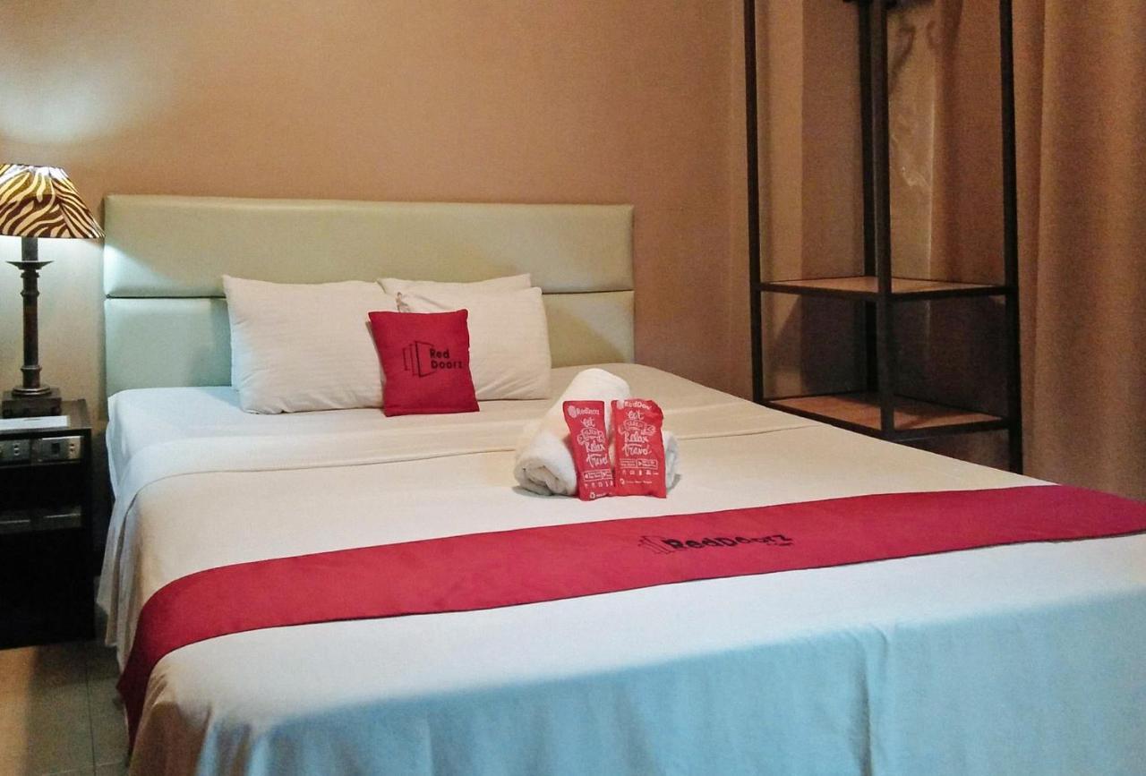 Reddoorz Plus New Era Budget Hotel Mabolo Former Reddoorz Near Landers Superstore Cebu City Kültér fotó